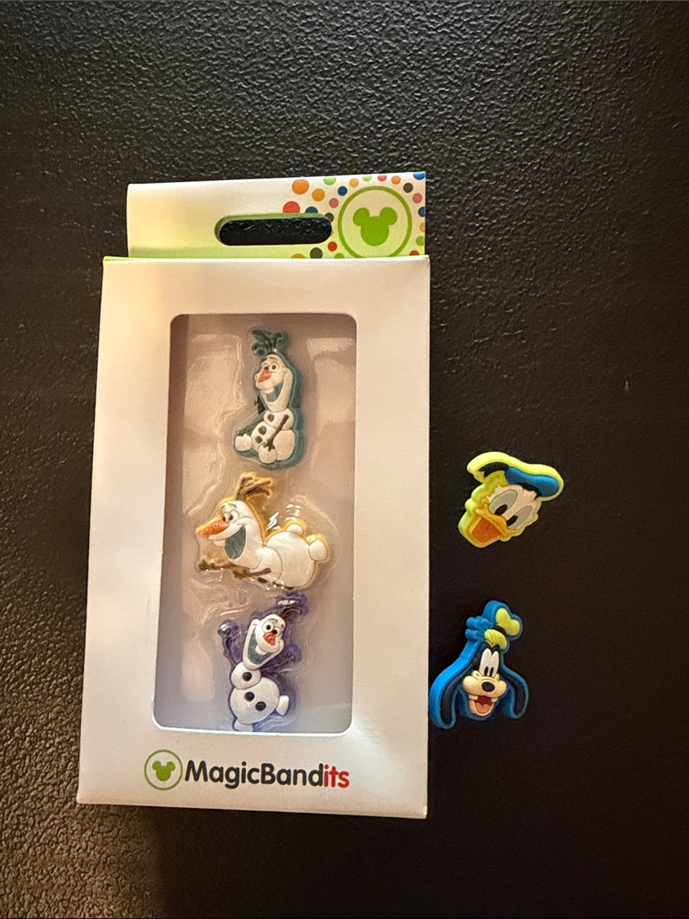 Disney Magic Bandits Frozen Olaf Character Charm Set plus Goofy and Donald Duck